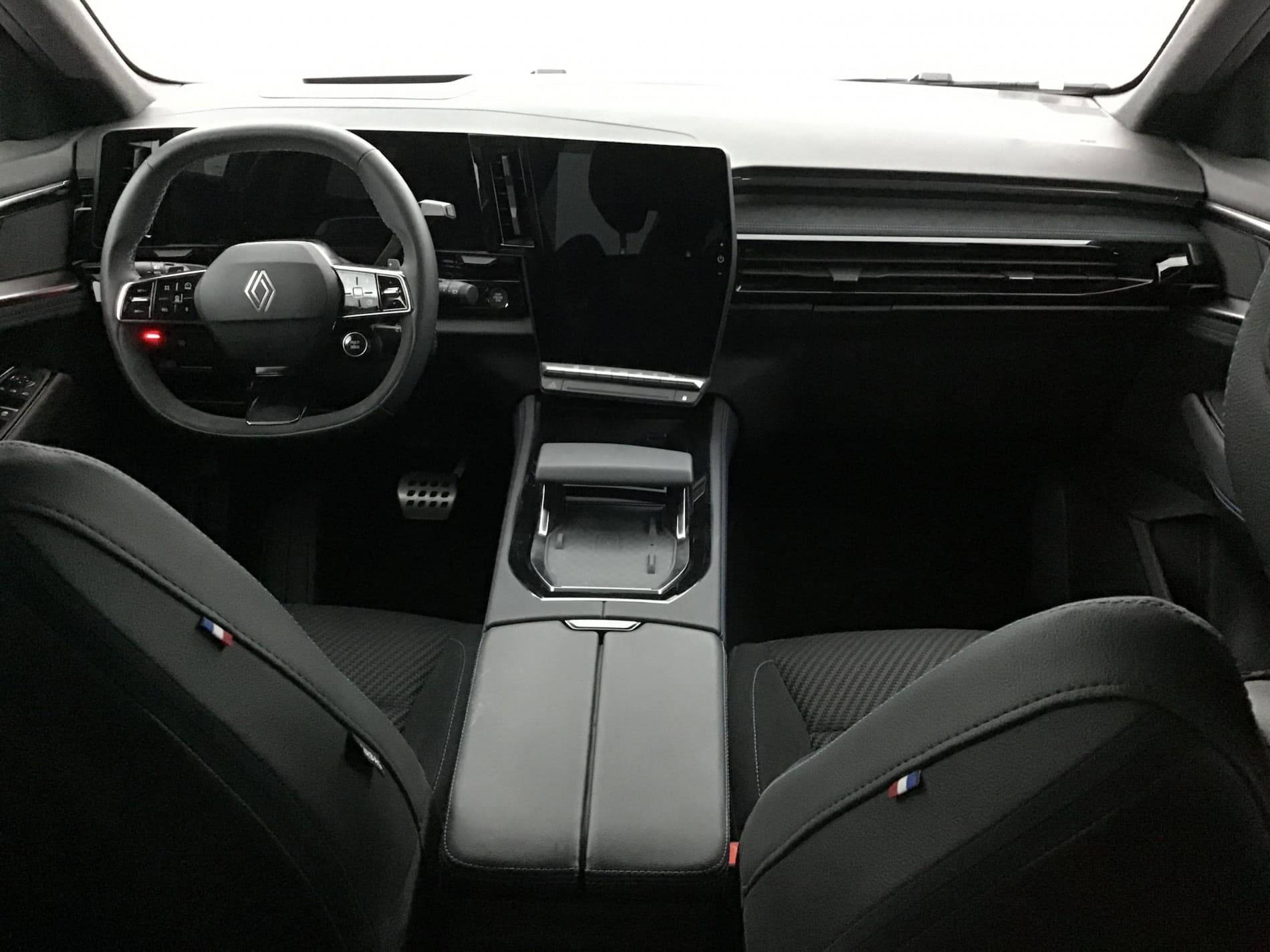 Vente en ligne Renault Espace Espace E-Tech full hybrid 200 GSR2 au prix de 37 990 €