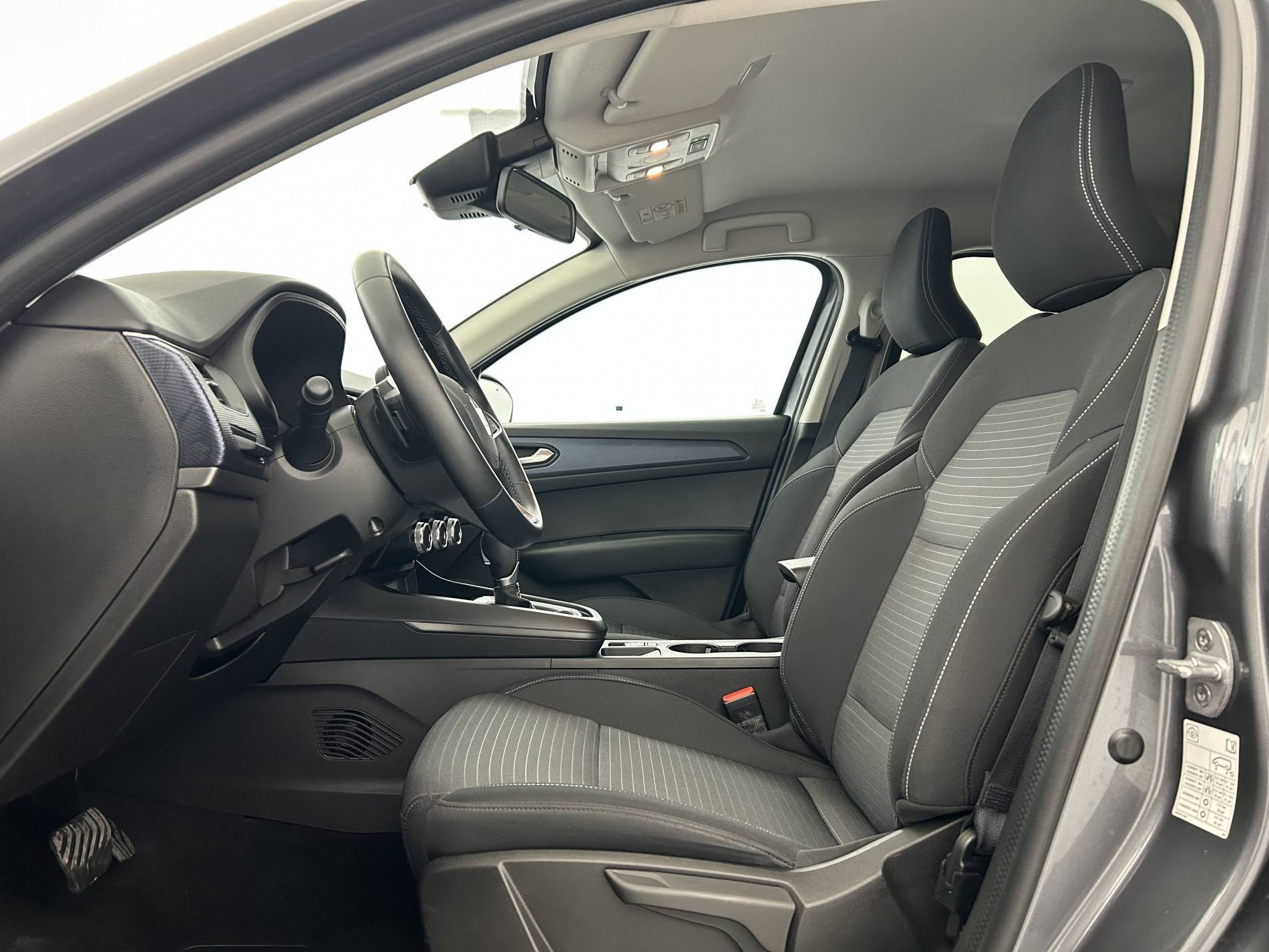 Vente en ligne Renault Arkana  mild hybrid 140 EDC FAP - 22 au prix de 19 990 €