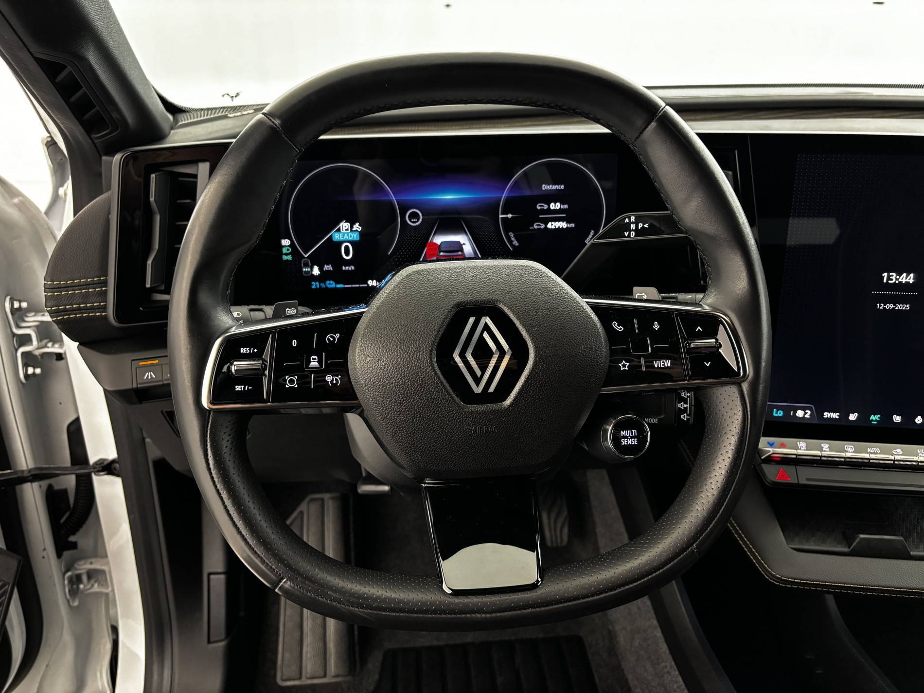 Vente en ligne Renault Megane E-Tech  EV60 220 ch super charge au prix de 23 900 €