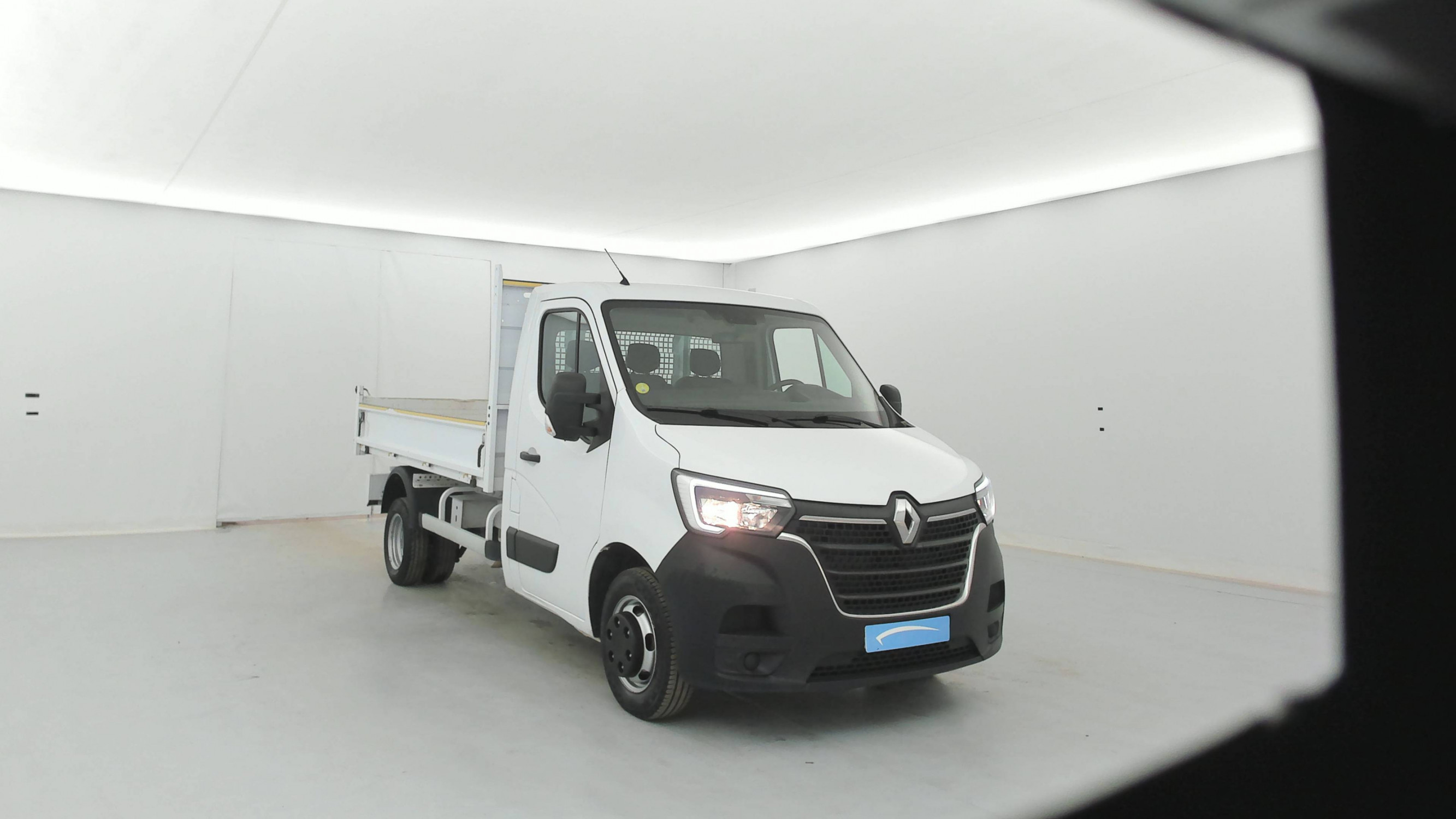 Vente en ligne Renault Master 3 Châssis Cabine MASTER CC PROP RJ3500 L2 PAFC BLUE DCI 130 EURO VI au prix de 33 300 €