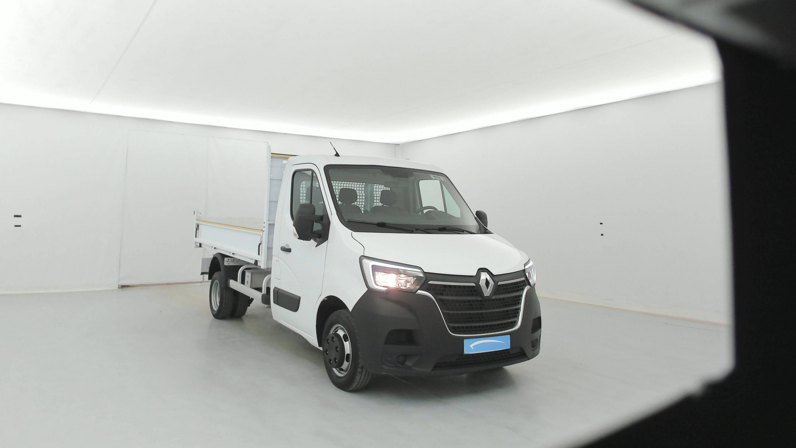 Vente en ligne Renault Master 3 Châssis Cabine MASTER CC PROP RJ3500 L2 PAFC BLUE DCI 130 EURO VI au prix de 33 300 €