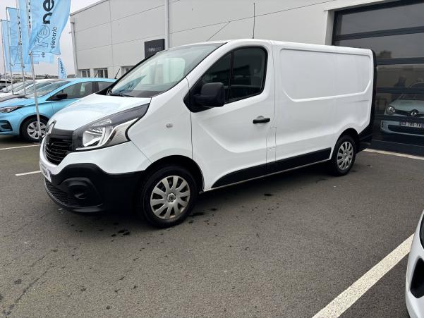 Vente en ligne Renault Trafic 3 Fourgon TRAFIC FGN L1H1 1000 KG DCI 120 E6 au prix de 19 290 €