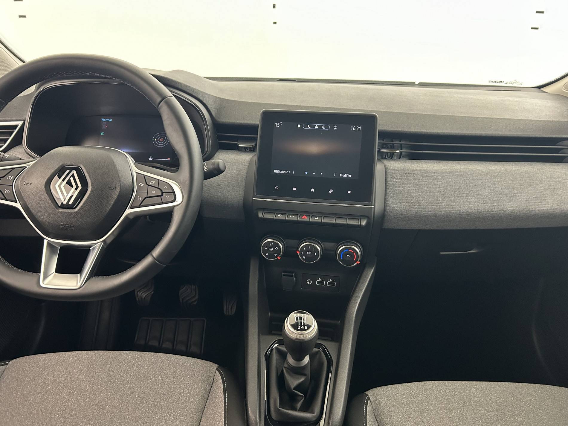 Vente en ligne Renault Clio 5 Clio TCe 90 ch GSR2 au prix de 15 800 €