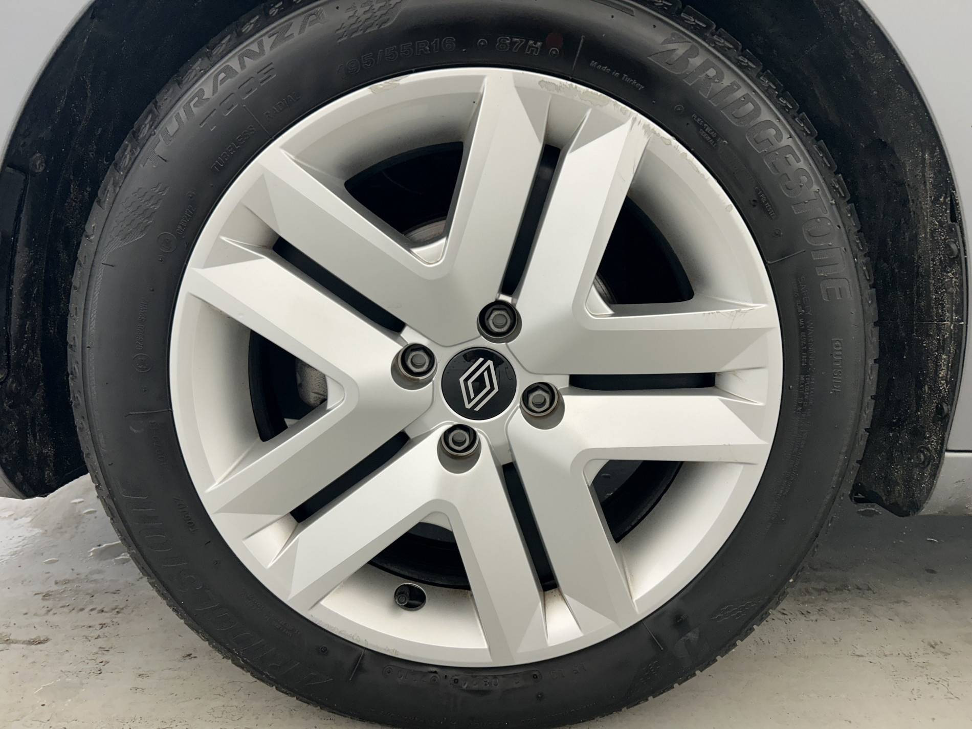 Vente en ligne Renault Clio 5 Clio TCe 90 ch GSR2 au prix de 15 800 €