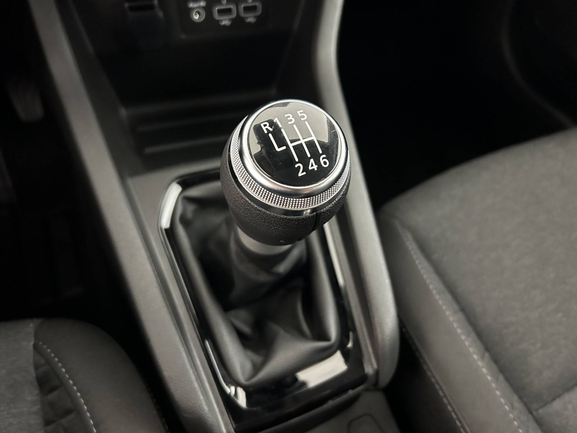 Vente en ligne Renault Clio 5 Clio TCe 90 au prix de 15 350 €