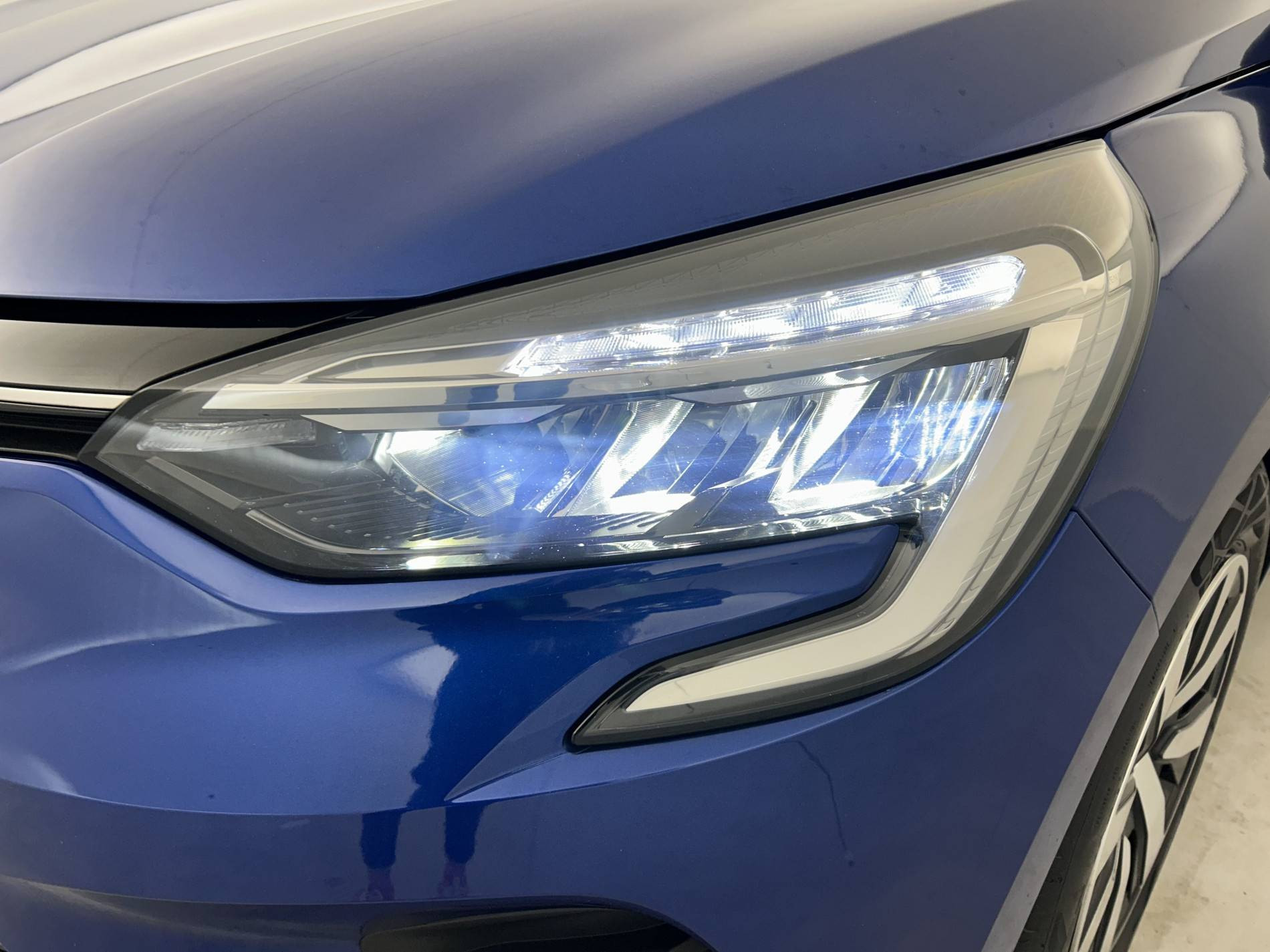 Vente en ligne Renault Clio 5 Clio TCe 90 au prix de 15 350 €