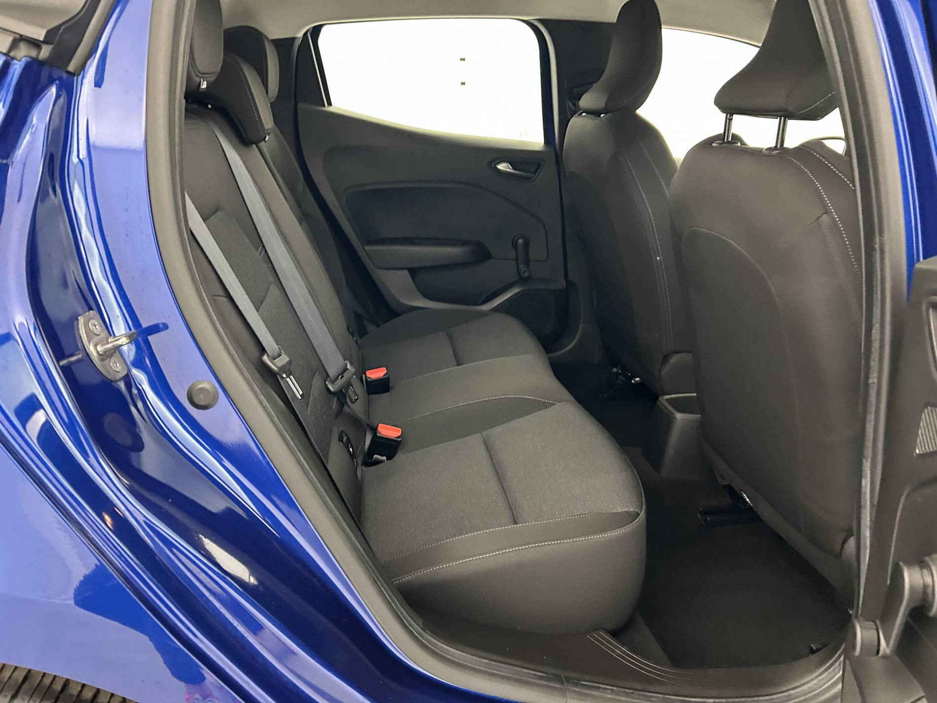 Vente en ligne Renault Clio 5 Clio TCe 90 au prix de 15 350 €