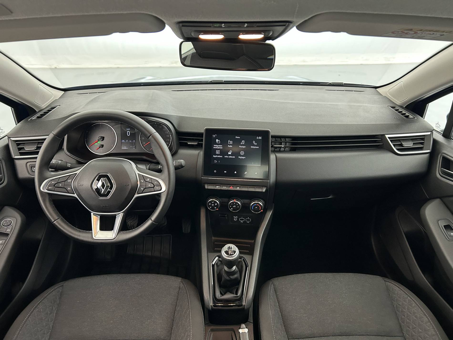 Vente en ligne Renault Clio 5 Clio TCe 90 au prix de 15 350 €