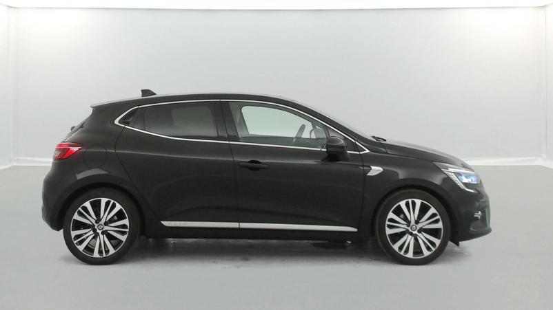 Vente en ligne Renault Clio 5 Clio Blue dCi 115 au prix de 17 500 €