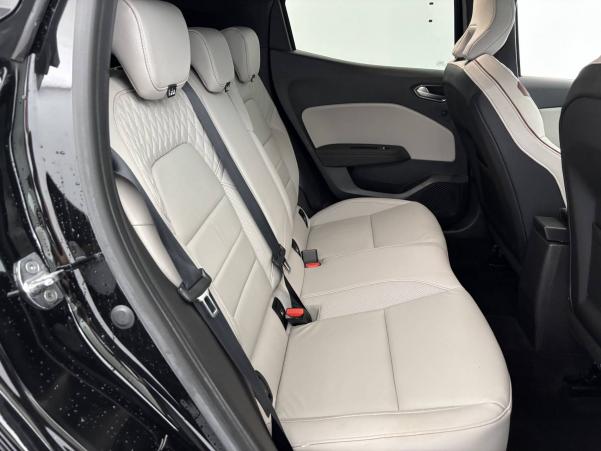 Vente en ligne Renault Clio 5 Clio Blue dCi 115 au prix de 17 500 €