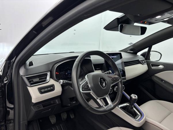 Vente en ligne Renault Clio 5 Clio Blue dCi 115 au prix de 17 500 €