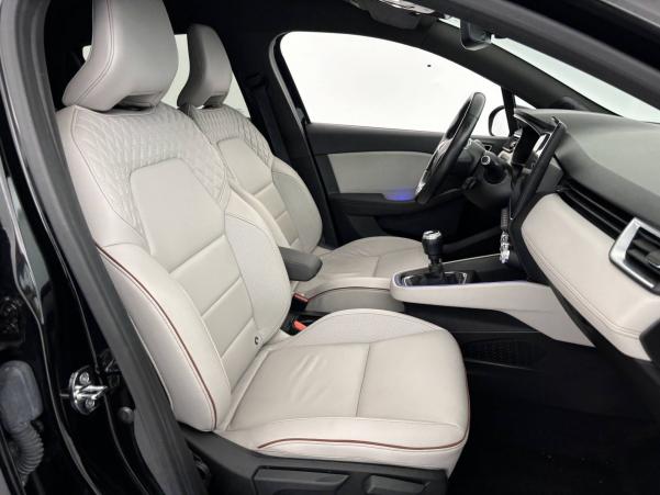 Vente en ligne Renault Clio 5 Clio Blue dCi 115 au prix de 17 500 €