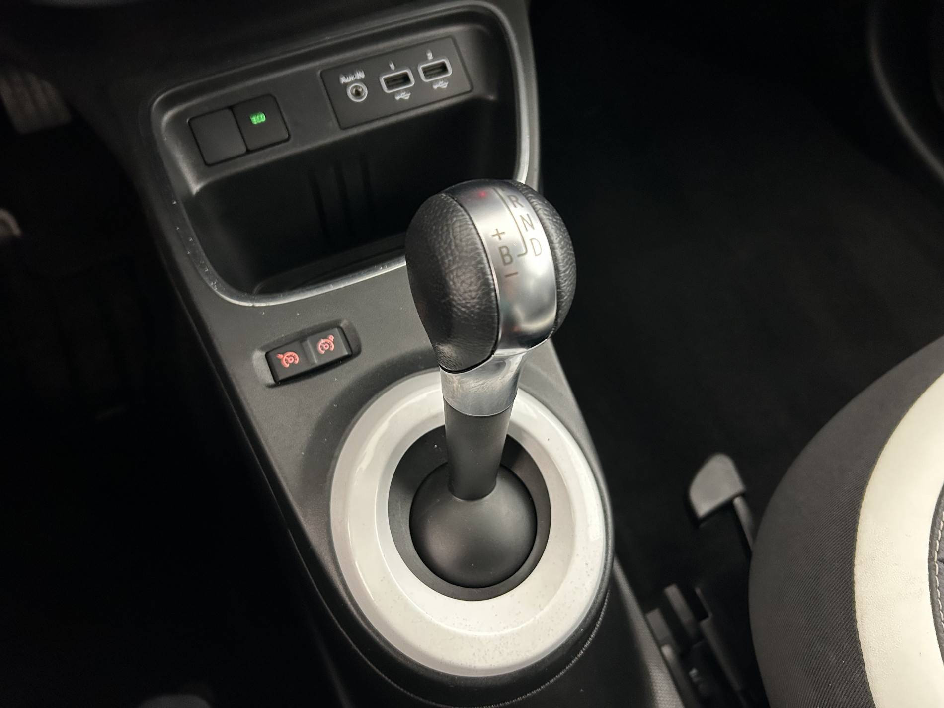 Vente en ligne Renault Twingo Electrique Twingo III E-Tech au prix de 12 500 €