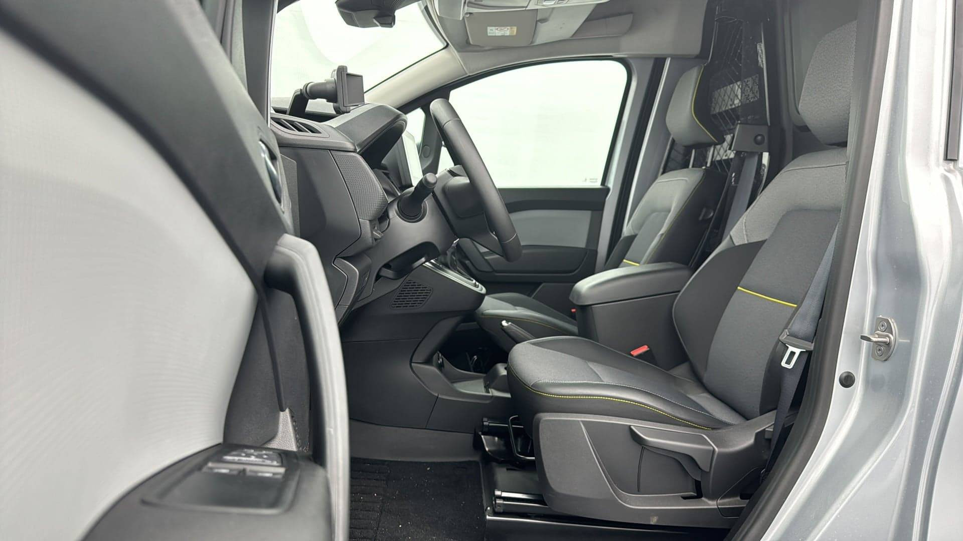 Vente en ligne Renault Kangoo Van E-Tech  EV45 DC 80KW au prix de 25 920 €