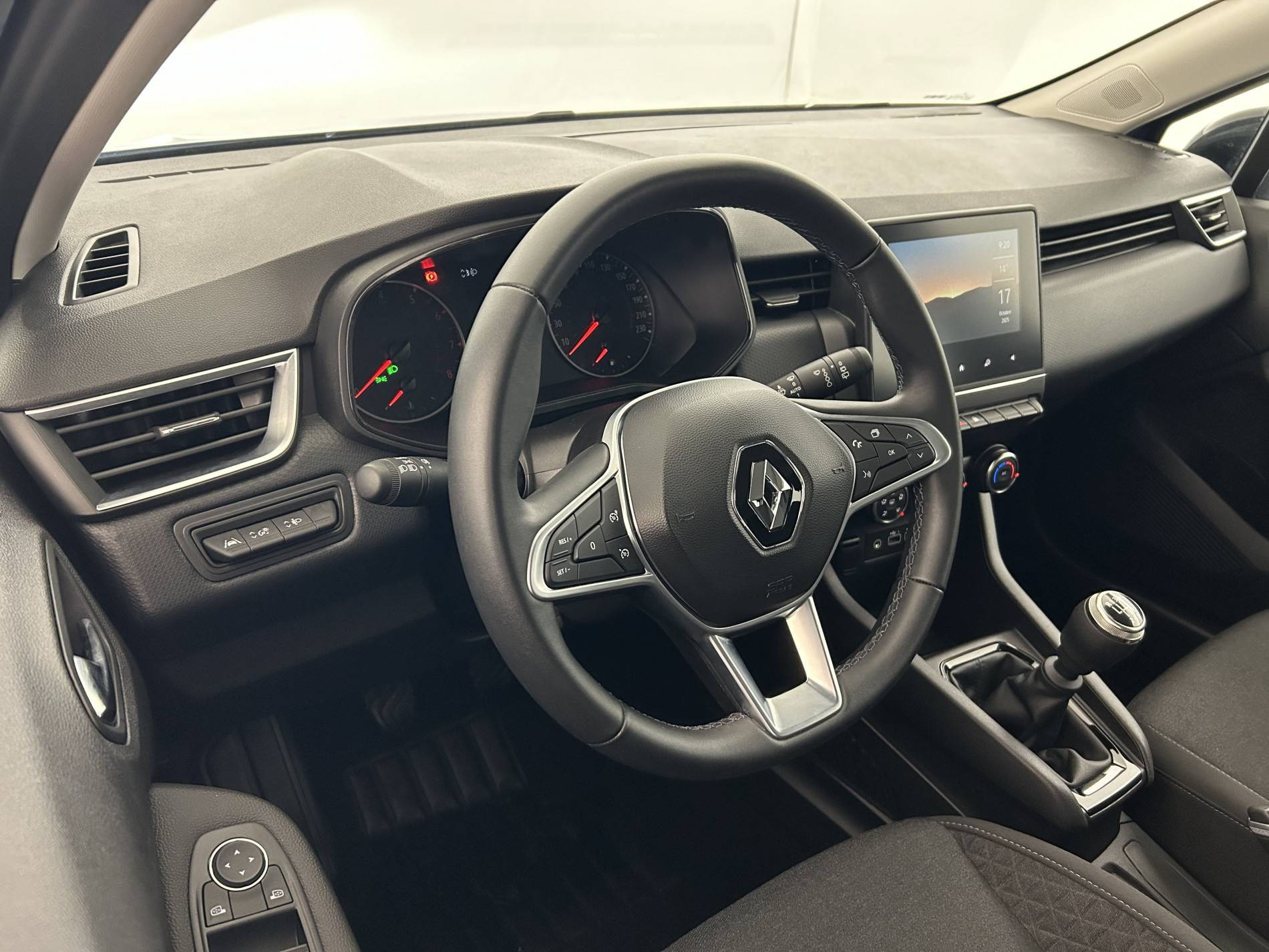 Vente en ligne Renault Clio 5 Clio TCe 90 au prix de 14 050 €