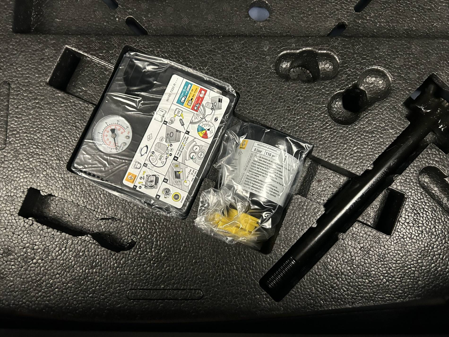 Vente en ligne Renault Clio 5 Clio E-Tech 140 - 21N au prix de 16 450 €