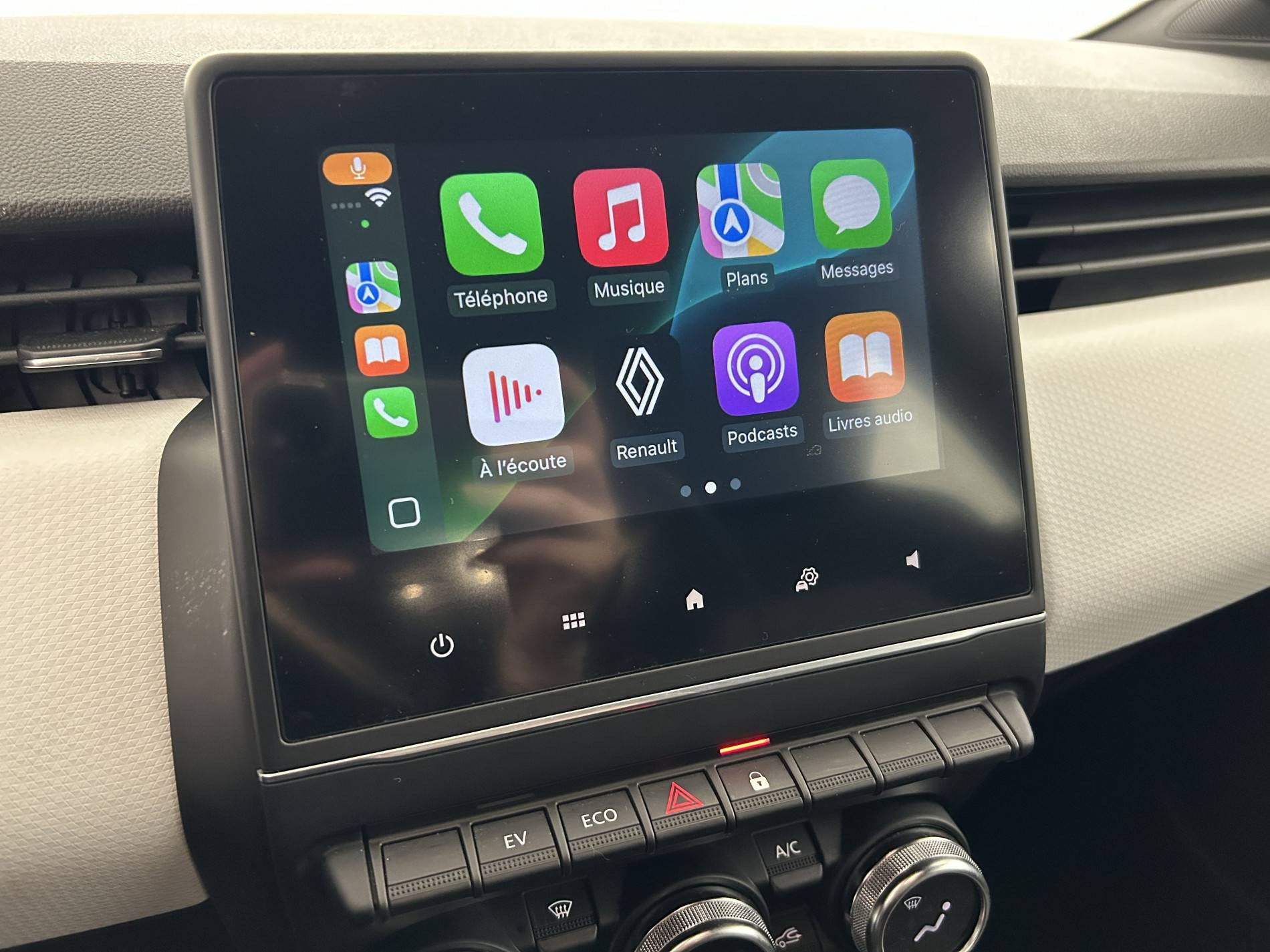 Vente en ligne Renault Clio 5 Clio E-Tech 140 - 21N au prix de 16 450 €