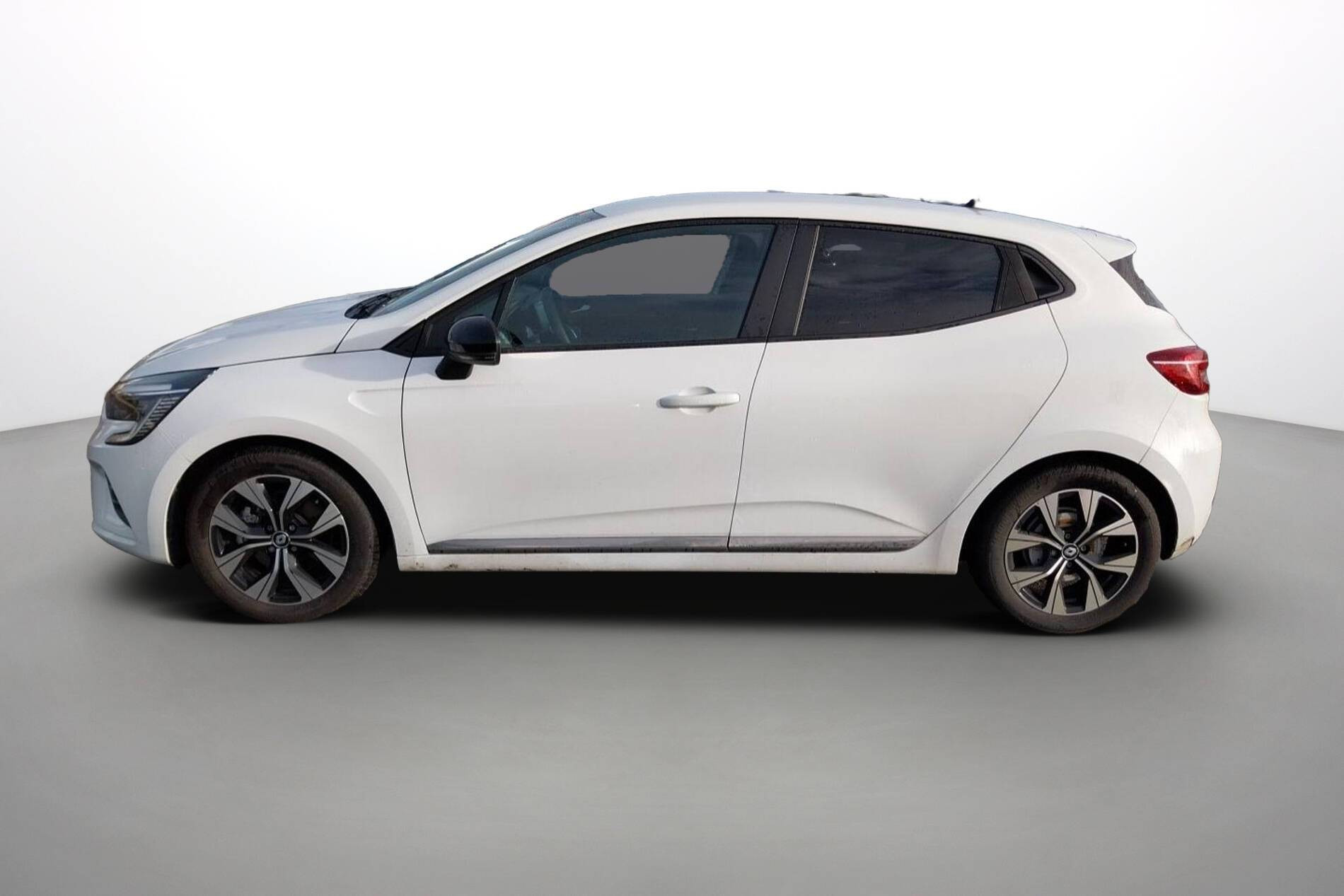 Vente en ligne Renault Clio 5 Clio E-Tech full hybrid 145 au prix de 18 100 €