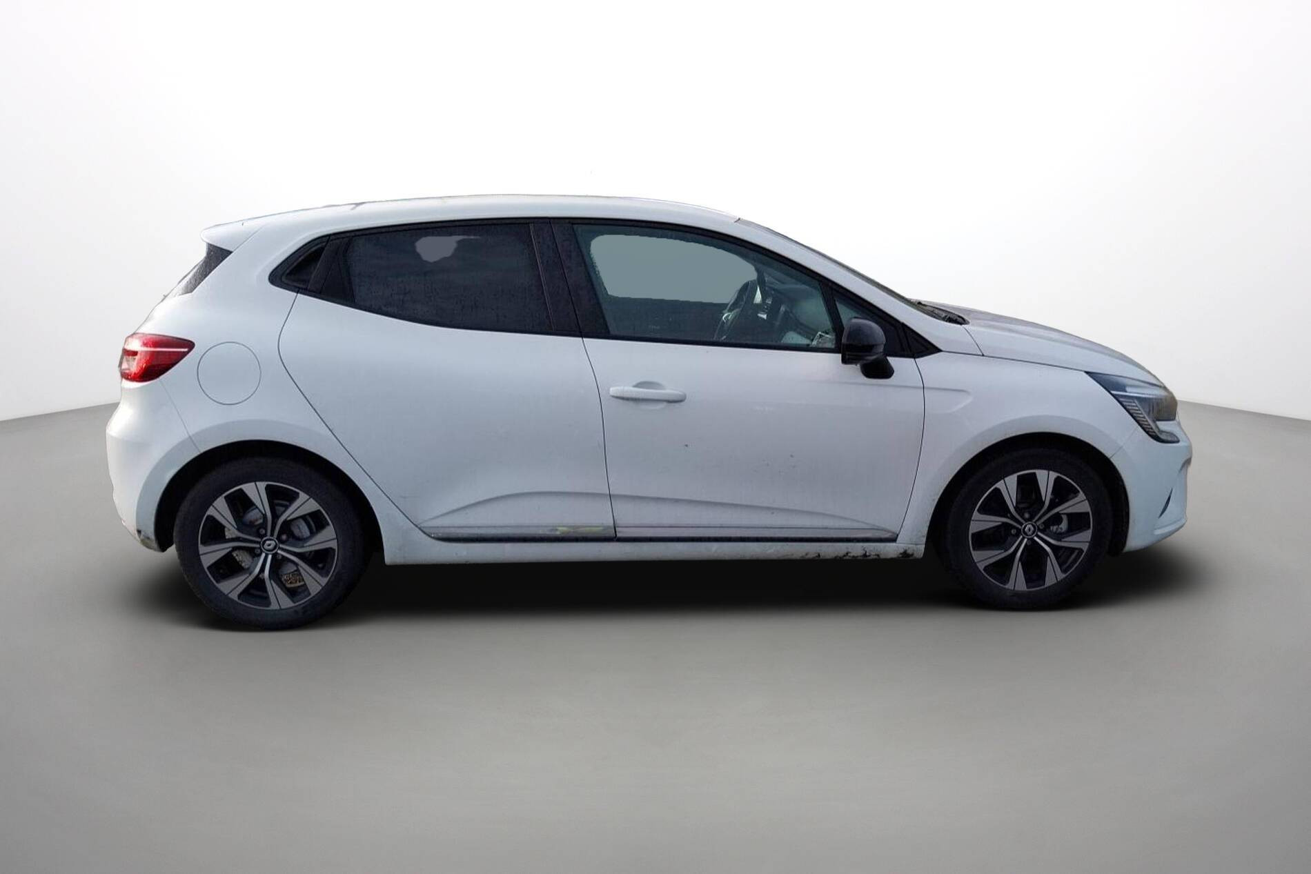 Vente en ligne Renault Clio 5 Clio E-Tech full hybrid 145 au prix de 18 100 €