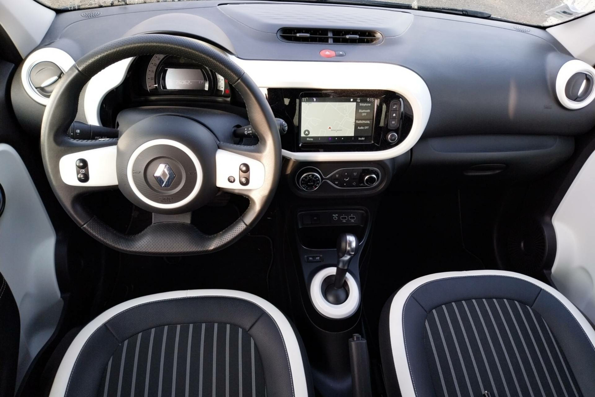 Vente en ligne Renault Twingo Electrique Twingo III E-Tech au prix de 12 850 €