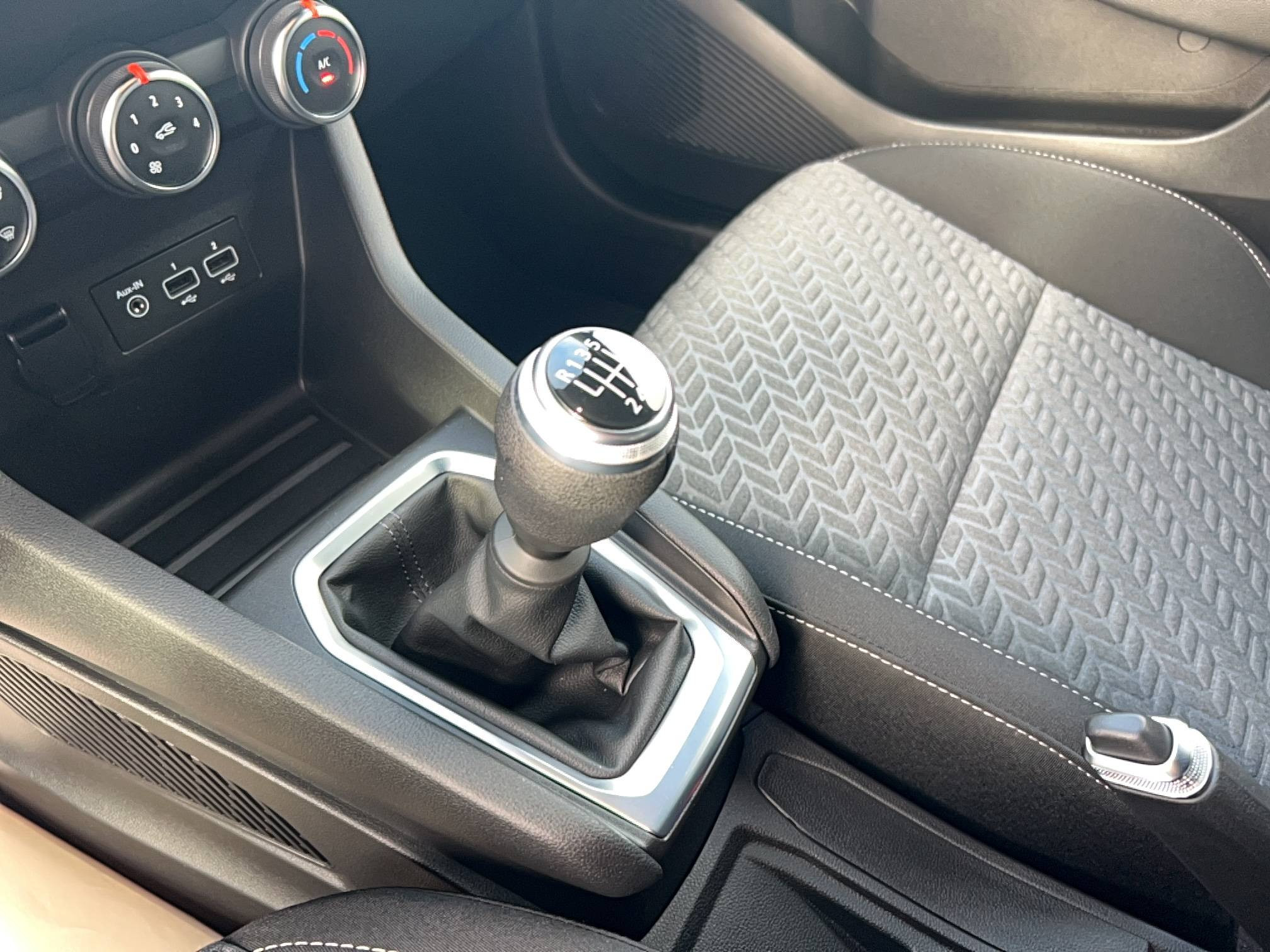 Vente en ligne Renault Clio 5 Clio TCe 90 - 21 au prix de 14 300 €