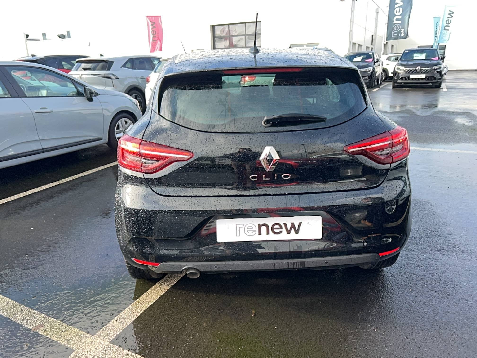 Vente en ligne Renault Clio 5 Clio TCe 90 - 21 au prix de 14 300 €