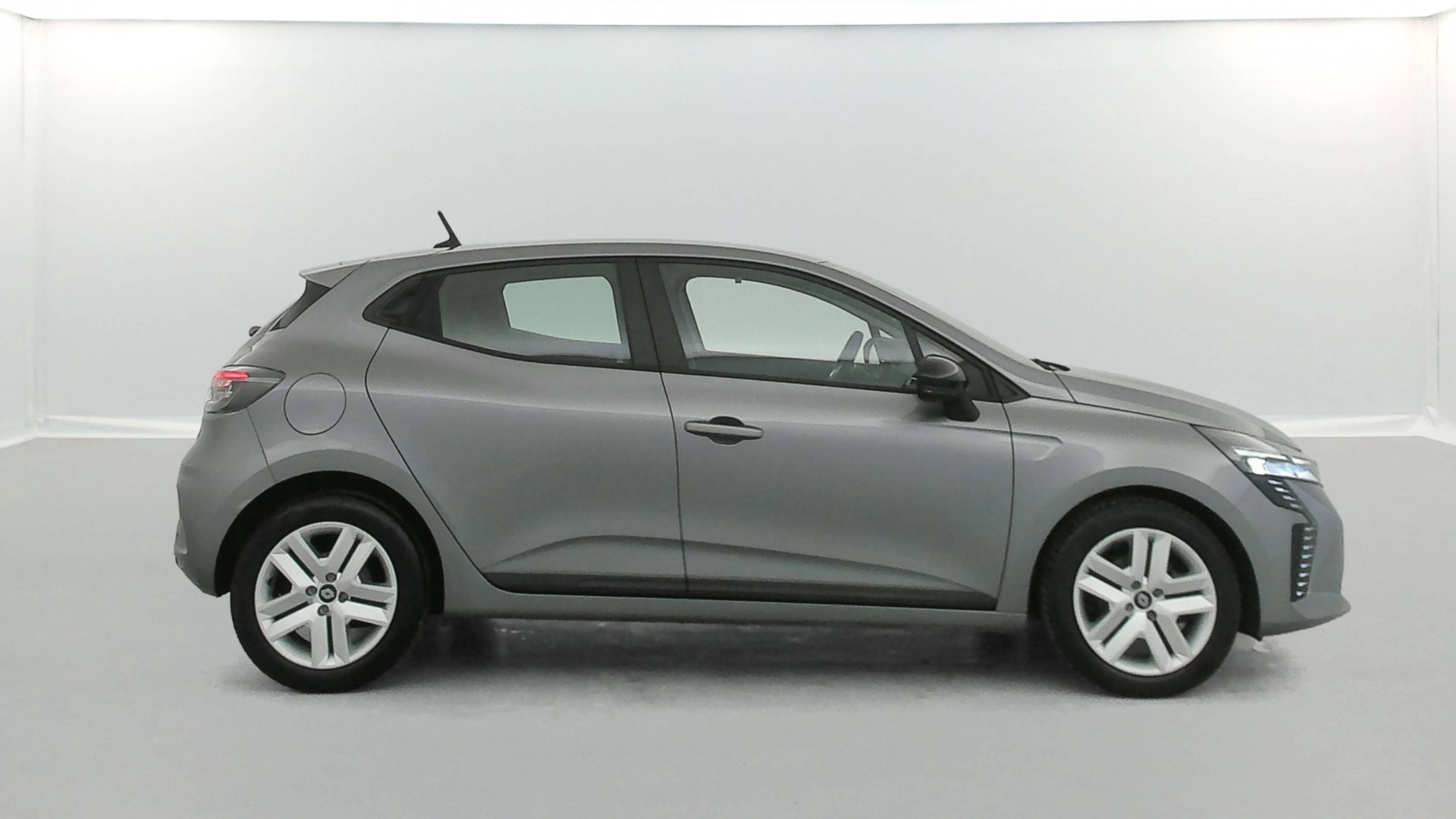 Vente en ligne Renault Clio 5 Clio TCe 90 ch GSR2 au prix de 15 800 €