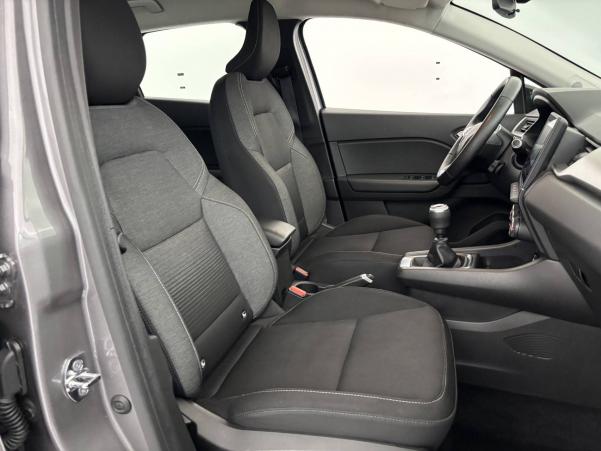 Vente en ligne Renault Captur  Blue dCi 95 au prix de 17 500 €