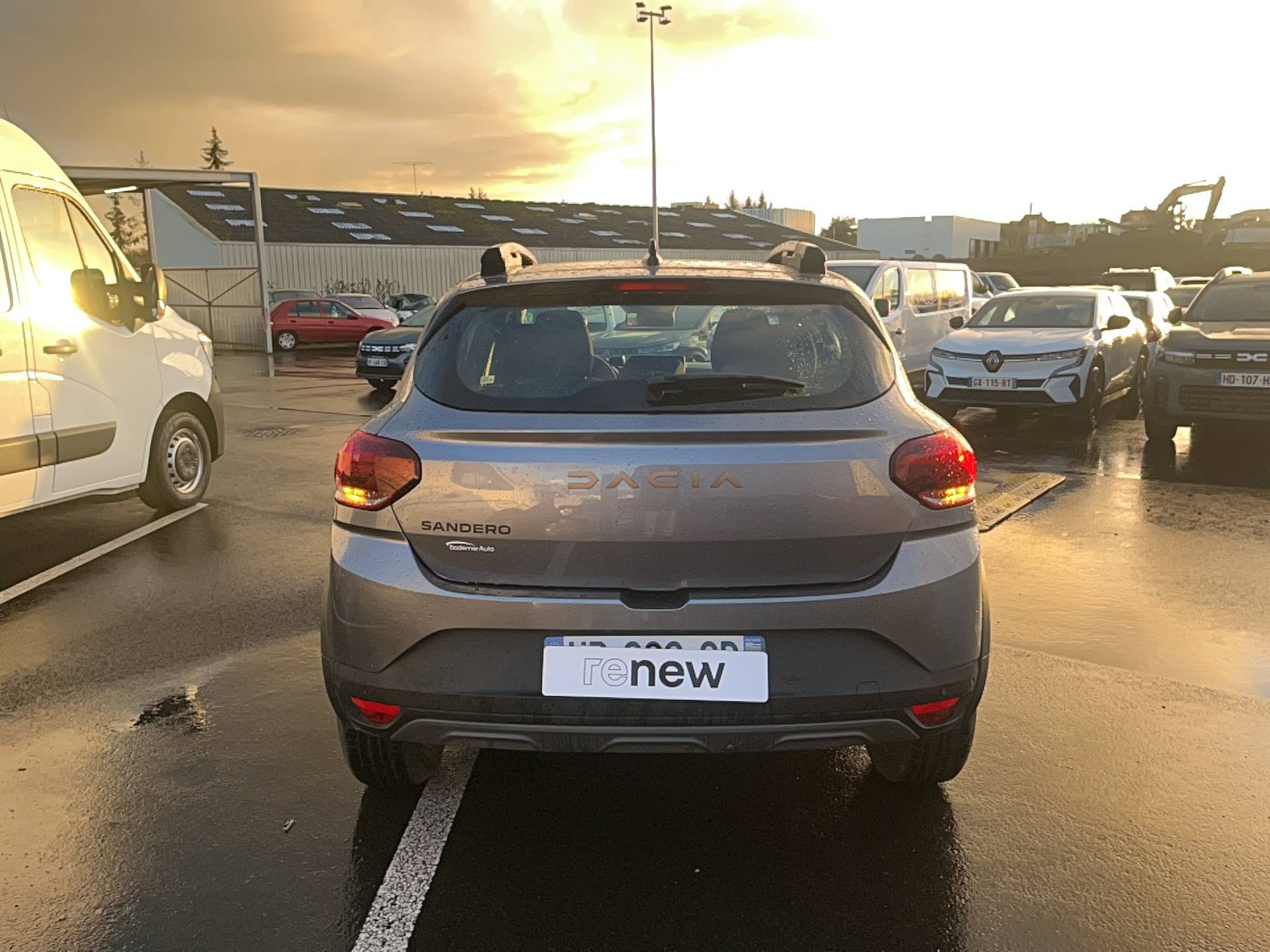 Vente en ligne Dacia Sandero 3  ECO-G 100 GSR2 au prix de 18 300 €