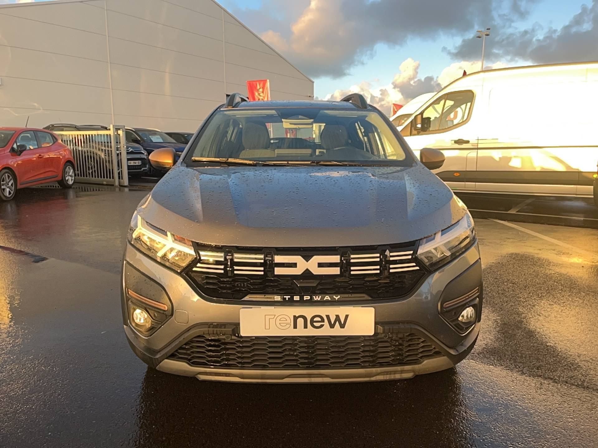 Vente en ligne Dacia Sandero 3  ECO-G 100 GSR2 au prix de 18 300 €