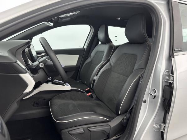 Vente en ligne Renault Clio 5 Clio E-Tech 140 au prix de 17 100 €