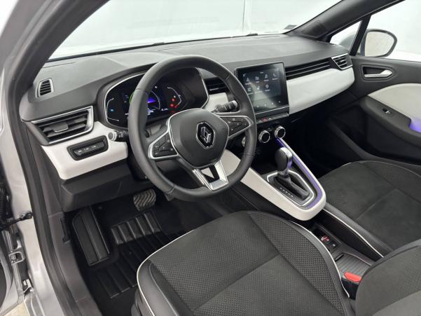 Vente en ligne Renault Clio 5 Clio E-Tech 140 au prix de 17 100 €