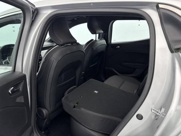 Vente en ligne Renault Clio 5 Clio E-Tech 140 - 21N au prix de 18 600 €