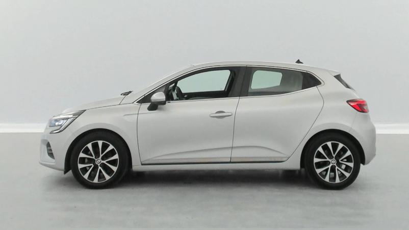 Vente en ligne Renault Clio 5 Clio E-Tech 140 - 21N au prix de 18 600 €