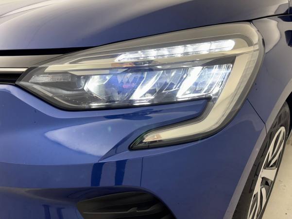 Vente en ligne Renault Clio 5 Clio TCe 90 au prix de 15 500 €