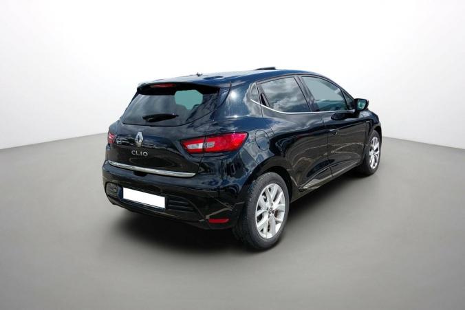 Vente en ligne Renault Clio 4 Clio TCe 90 E6C au prix de 11 500 €