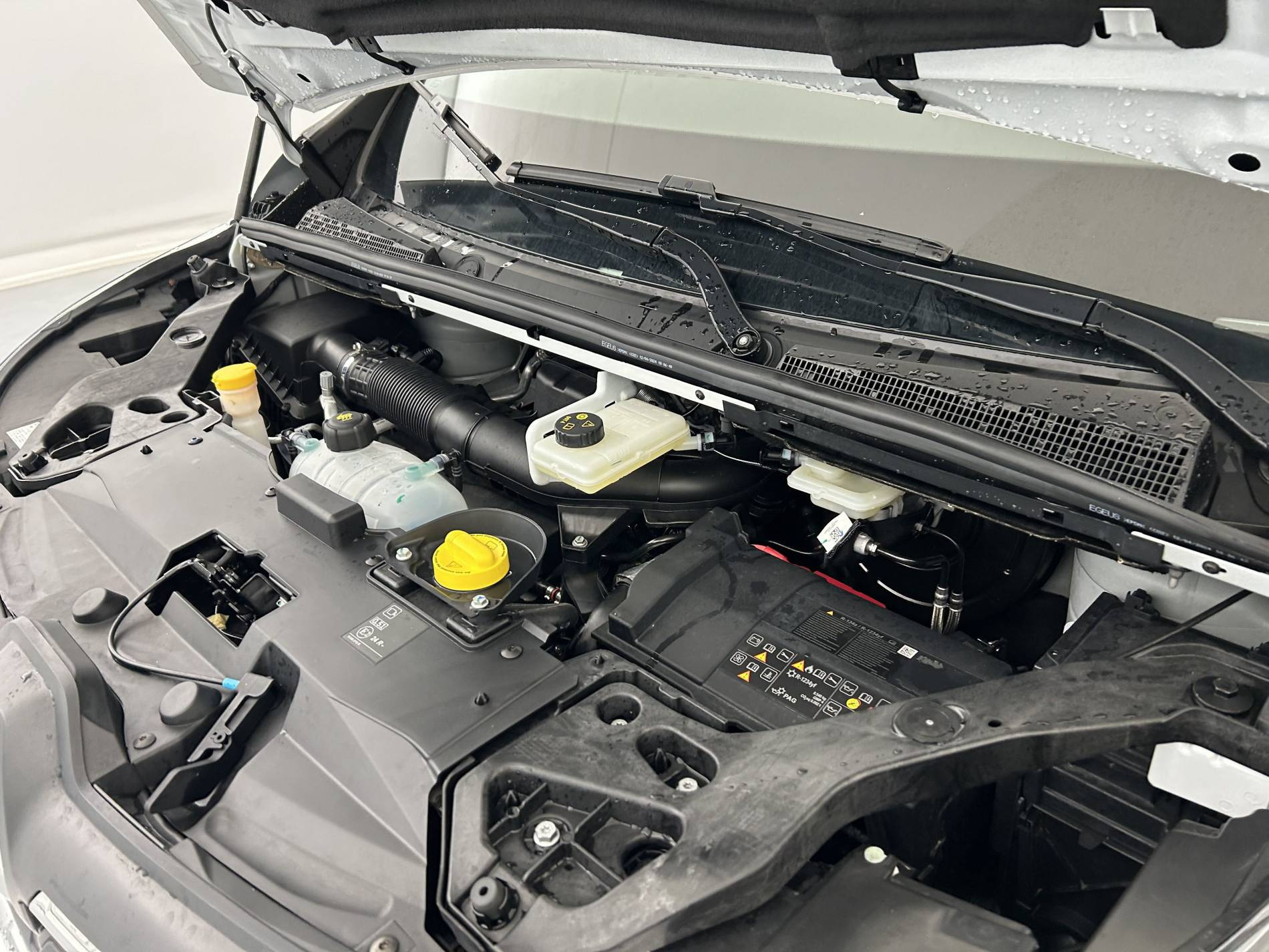 Vente en ligne Renault Trafic 3 Fourgon TRAFIC FGN L1H1 3T BLUE DCI 130 GSR2 au prix de 25 200 €