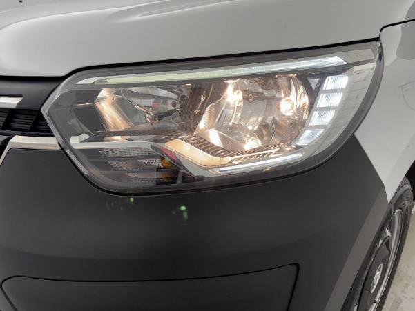 Vente en ligne Renault Express Van  BLUE DCI 95 au prix de 13 680 €