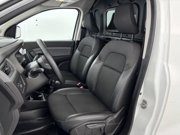 Vente en ligne Renault Express Van  BLUE DCI 95 au prix de 13 680 €