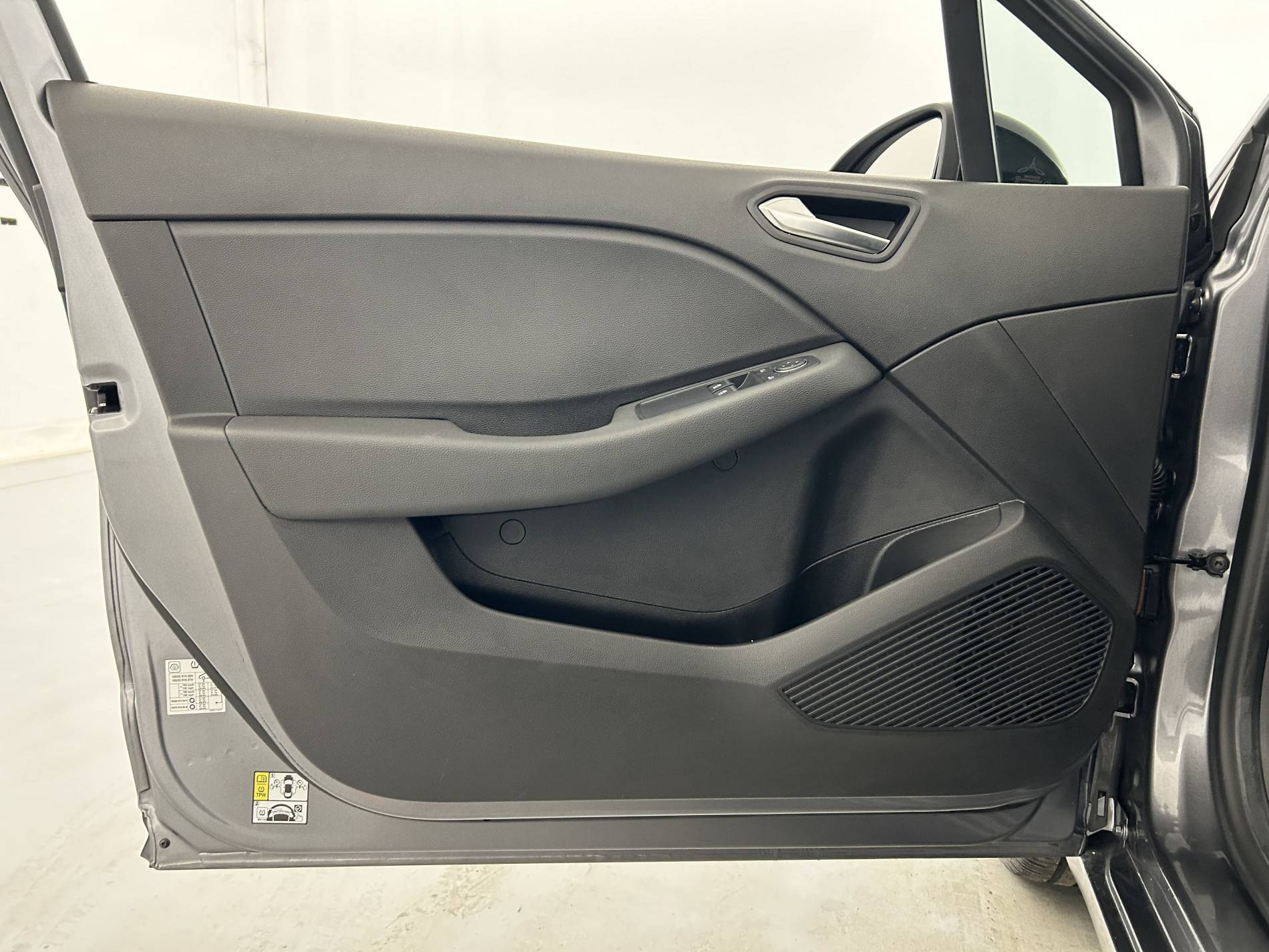 Vente en ligne Renault Clio 5 Clio TCe 90 au prix de 14 050 €