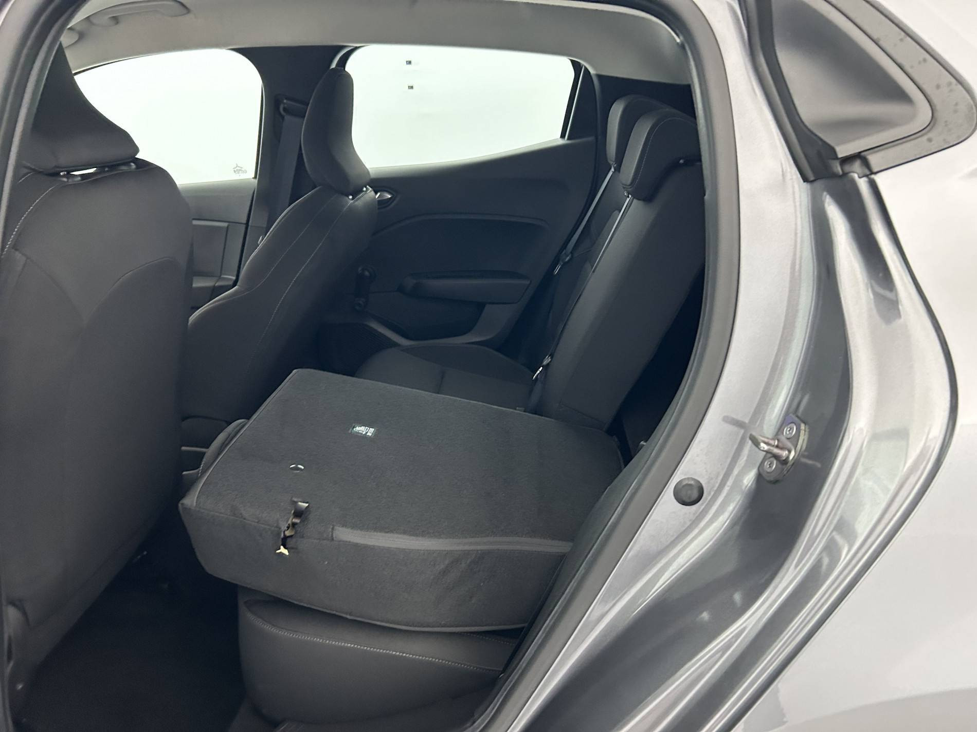 Vente en ligne Renault Clio 5 Clio TCe 90 au prix de 14 050 €