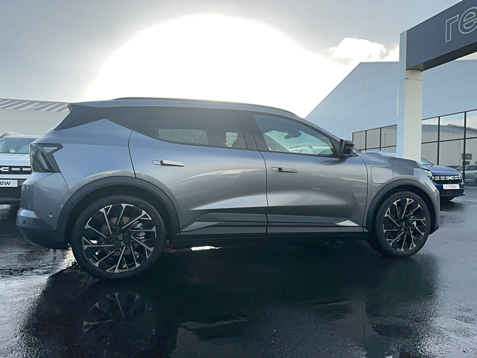 Vente en ligne Renault Scenic E-Tech  220 ch grande autonomie au prix de 44 990 €