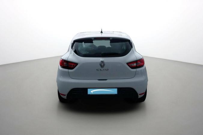 Vente en ligne Renault Clio 4 Clio TCe 75 E6C au prix de 9 550 €