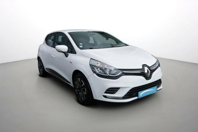 Vente en ligne Renault Clio 4 Clio TCe 75 E6C au prix de 9 550 €