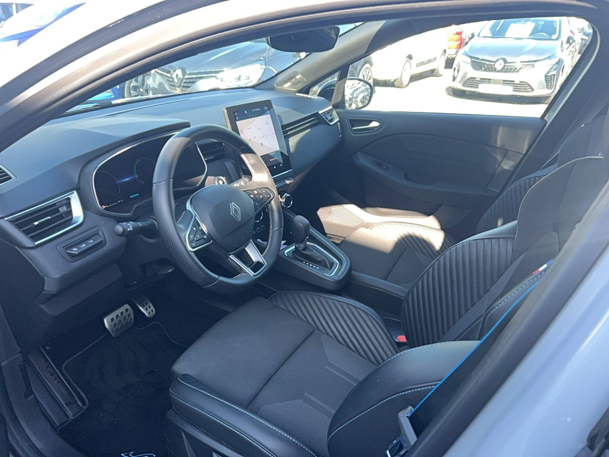 Vente en ligne Renault Clio 5 Clio E-Tech full hybrid 145 ch GSR2 au prix de 23 990 €