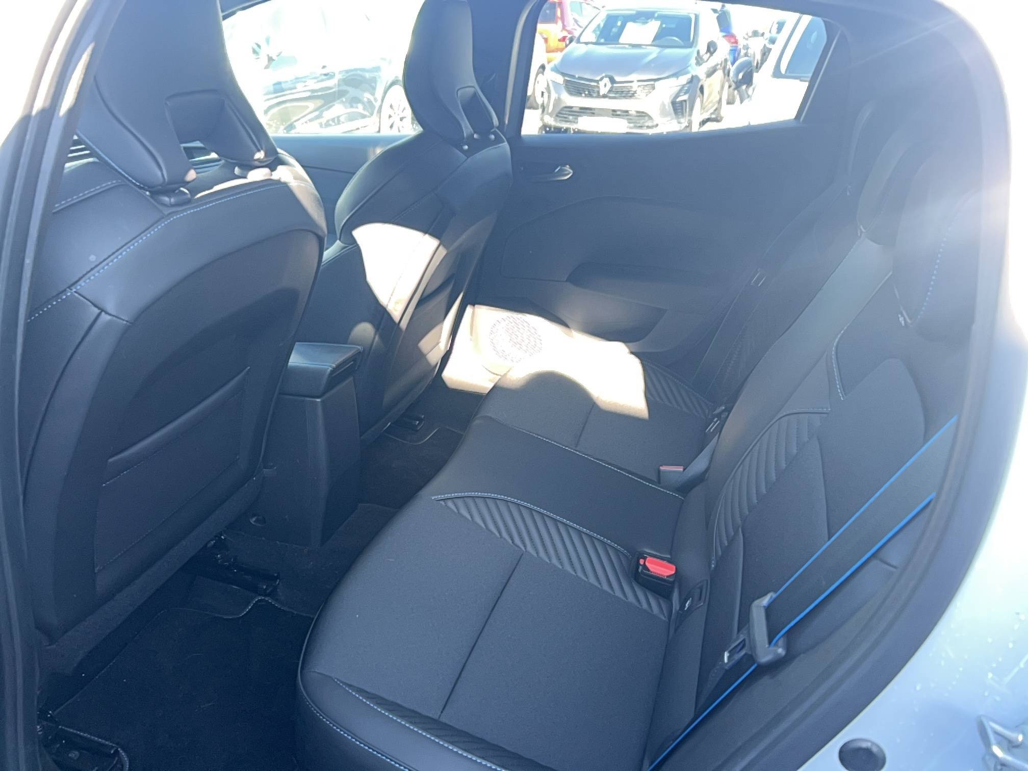 Vente en ligne Renault Clio 5 Clio E-Tech full hybrid 145 ch GSR2 au prix de 23 990 €