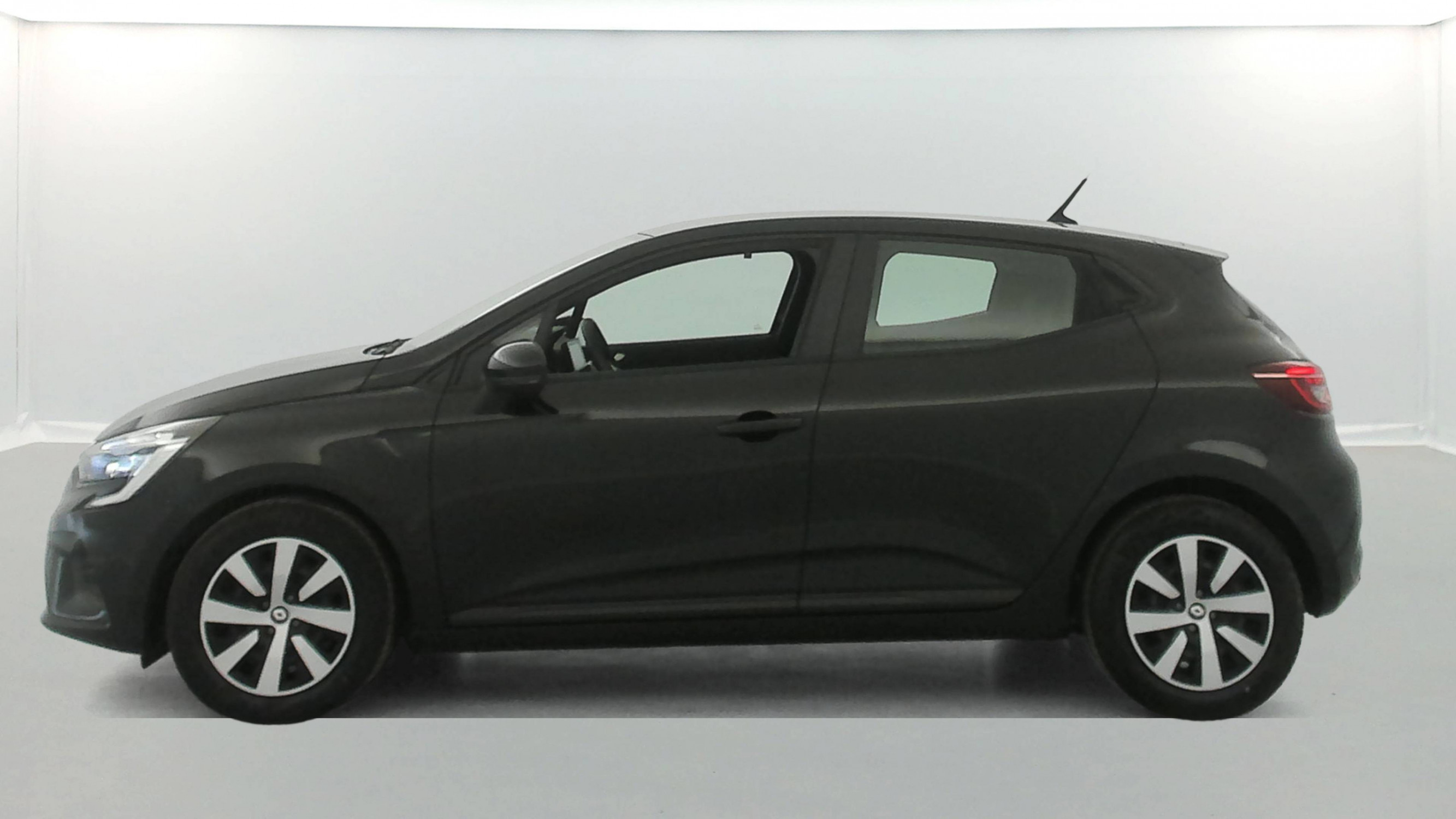 Vente en ligne Renault Clio 5 Clio TCe 90 au prix de 14 300 €