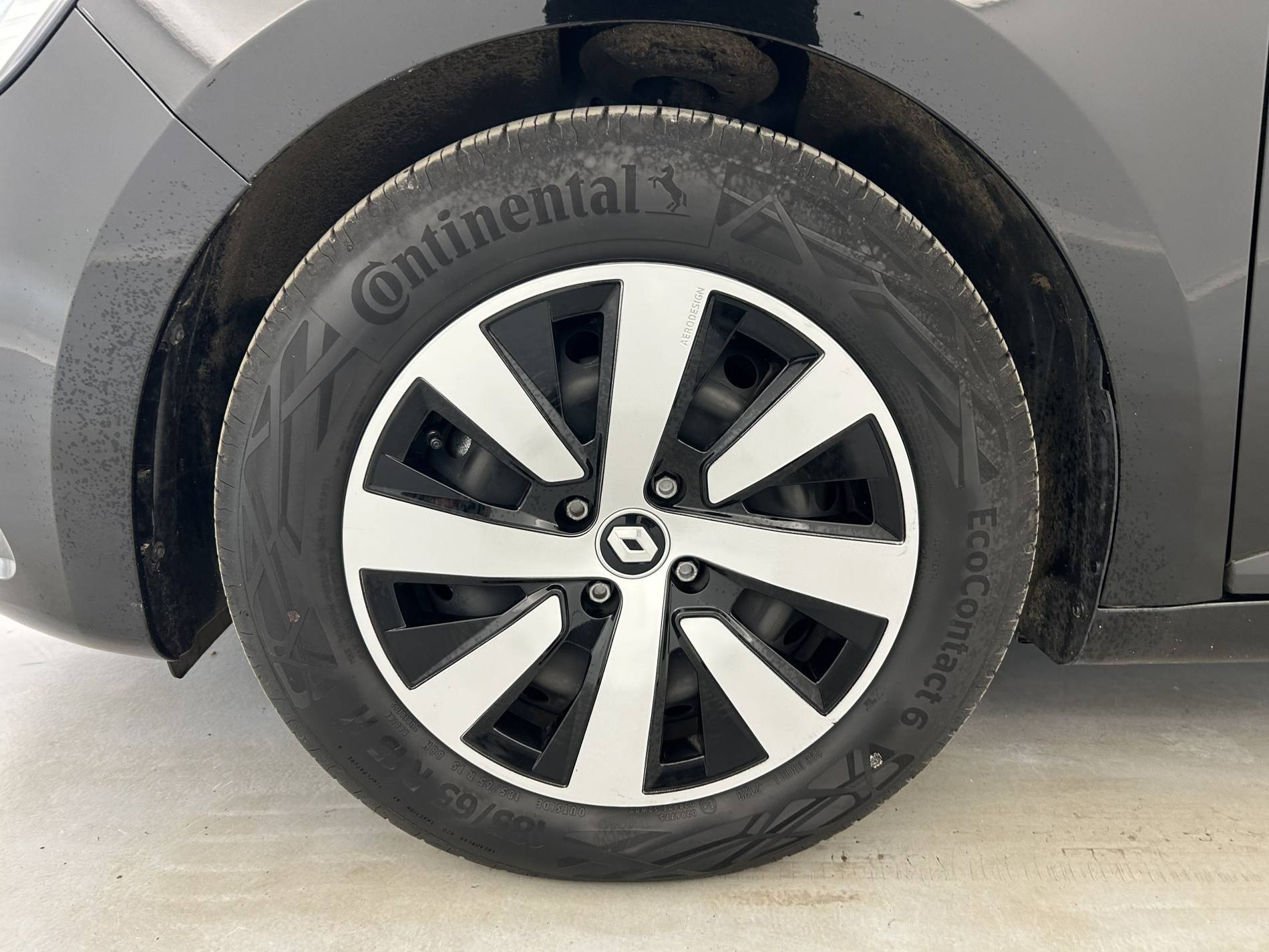 Vente en ligne Renault Clio 5 Clio TCe 90 au prix de 14 300 €