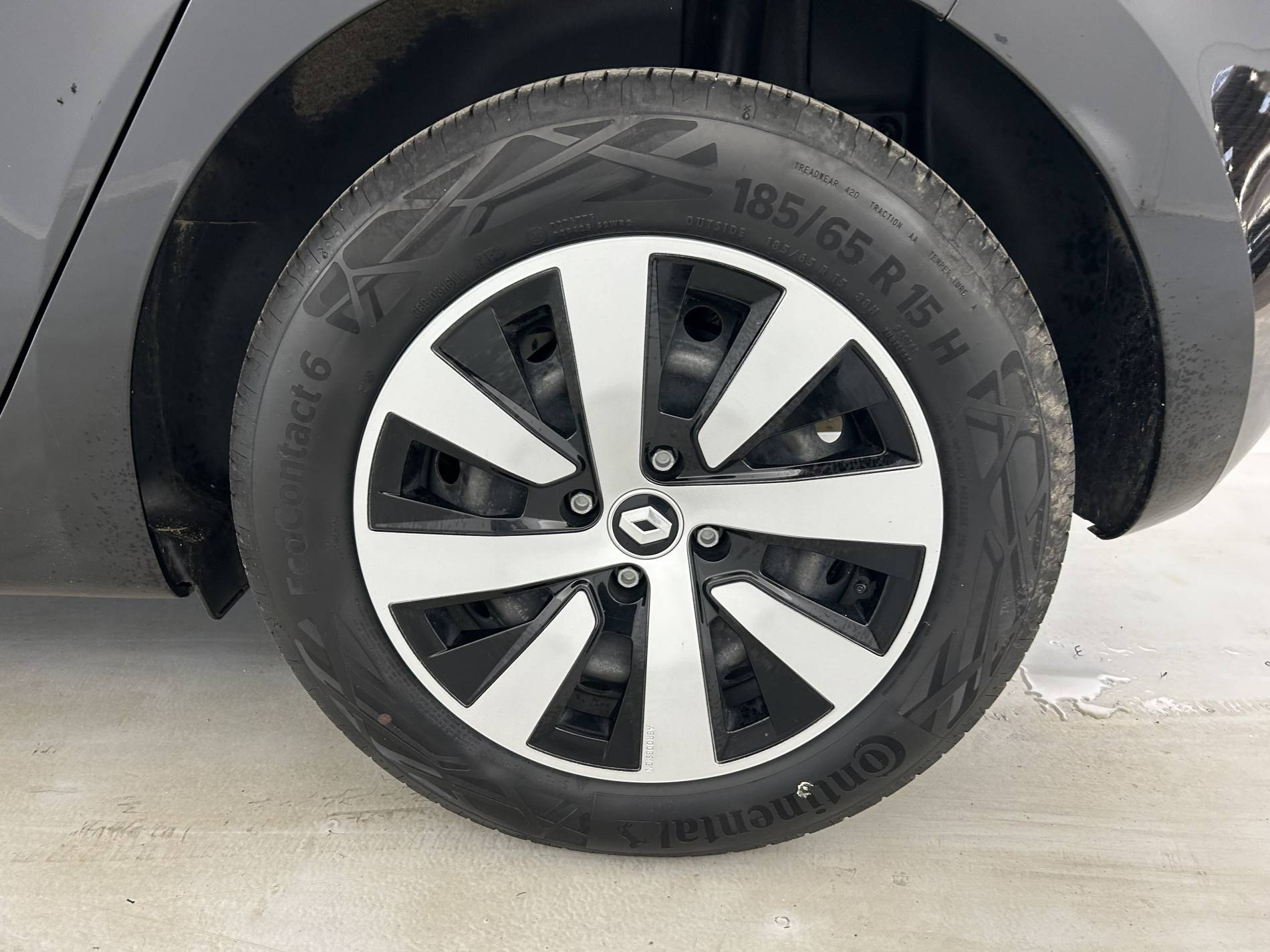 Vente en ligne Renault Clio 5 Clio TCe 90 au prix de 14 300 €