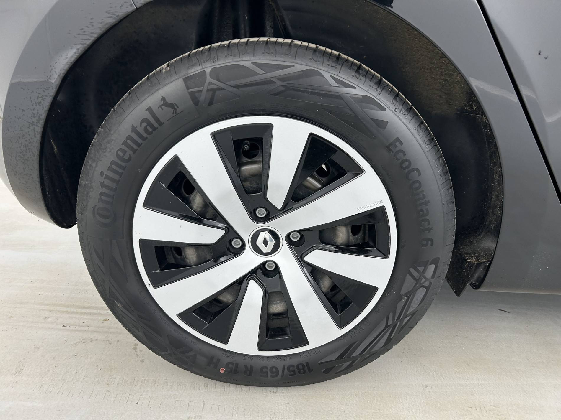 Vente en ligne Renault Clio 5 Clio TCe 90 au prix de 14 300 €